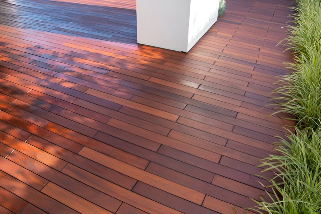 Ipe Wood Decking: Pros, Cons, And Cost 3 Ipe wood Decking